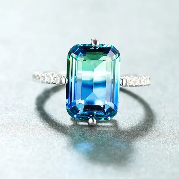 Opaque and .925 sterling silver ring in size 10 - Picture 1 of 7